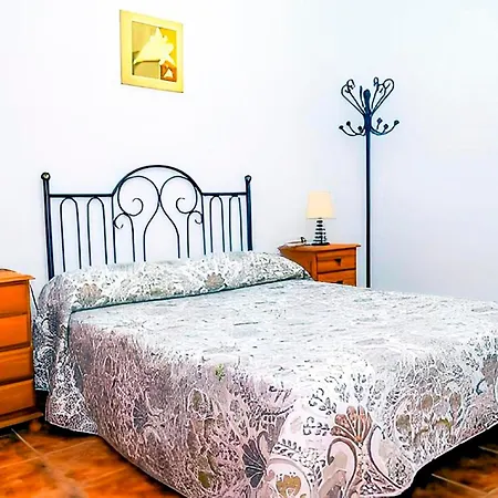 Apartment Con Piscina Compartida Y Jardin Privado